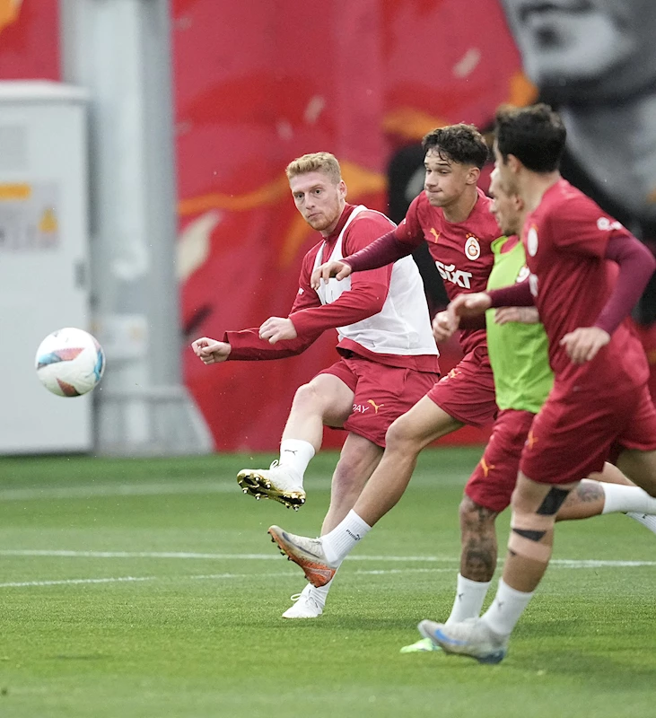 Galatasaray, Beşiktaş derbisinin hazırlıklarını sürdürdü / Fotoğraf eklendi