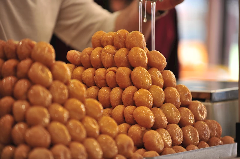 Dedesinin üretip tarifini sır gibi sakladıkları ‘ramazan helvası’, 65 yıldır iftar sofralarını tatlandırıyor