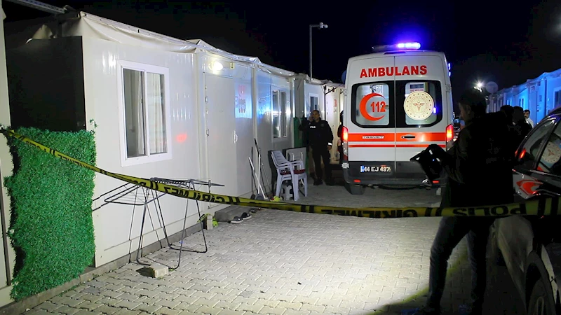 Oğluyla tartışan kişiyi tüfekle öldürdü