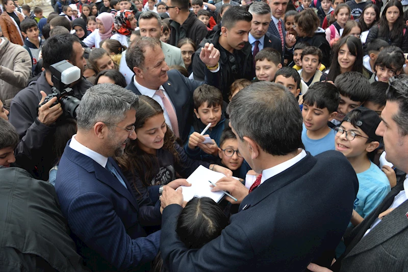 Bakan Tekin
