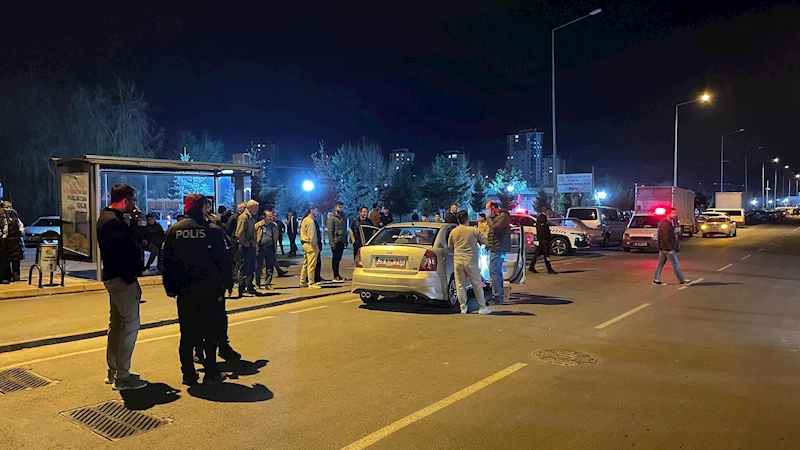 Otomobilinde uğradığı silahlı saldırıda yaralandı