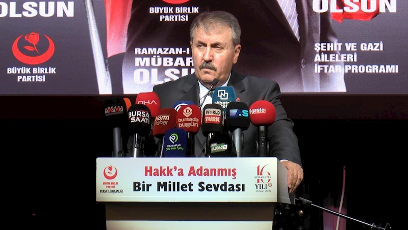 Destici: Adamlar açıkça 