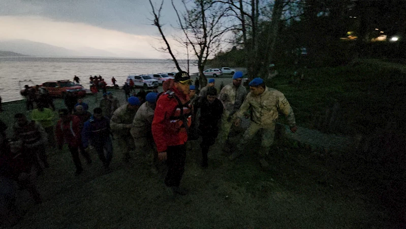 Kum fırtınasında Sapanca Gölü