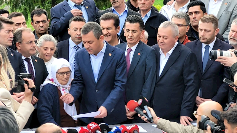 Özgür Özel, İmamoğlu için imza kampanyasını Trabzon