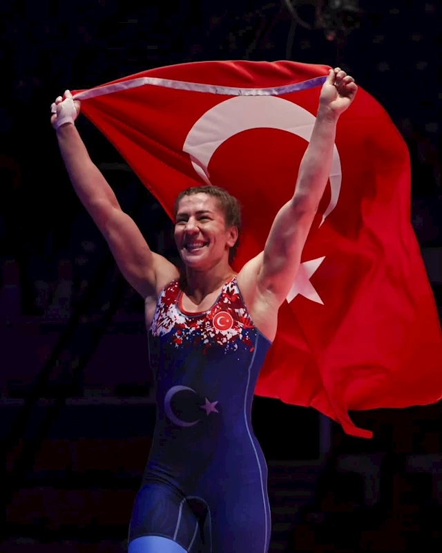 Olimpik Milli sporcu Yasemin Adar Yiğit, aktif sporculuk hayatını noktaladı