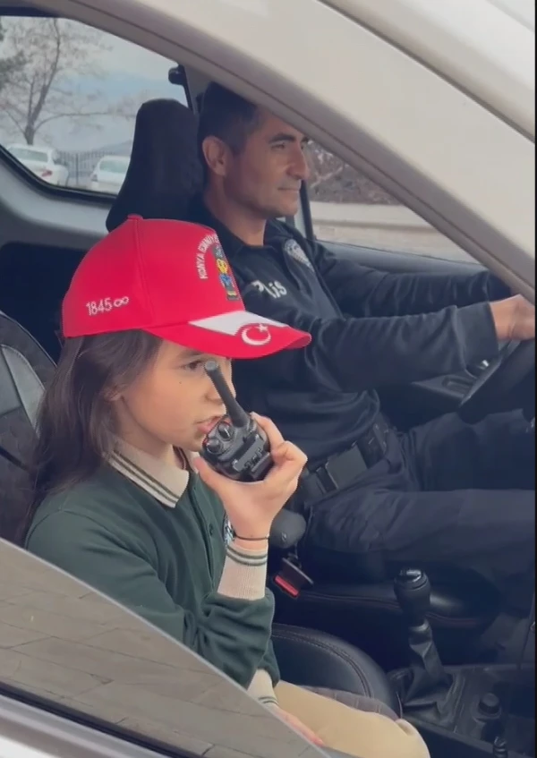 Polislik hayallerini 1 günlüğüne gerçekleştirdiler 