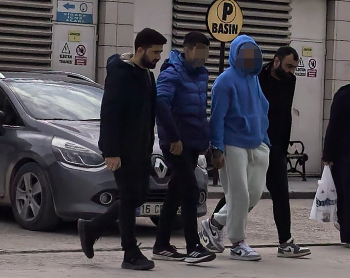 Polisten kaçan motosiklet sürücüsünün üzerinde 350 gram bonzai ele geçirildi