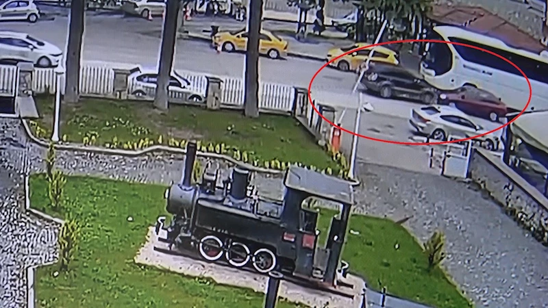 Direksiyon başında kalp krizi geçirip kaza yapan sürücü öldü