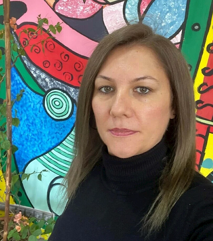 Boşandığı eşini boğazını keserek öldüren, erkek arkadaşını yaralayan şüpheli, tutuklandı