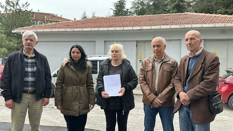 Mahkeme kararına rağmen trafo binasının yıkılmamasına mahalleliden tepki