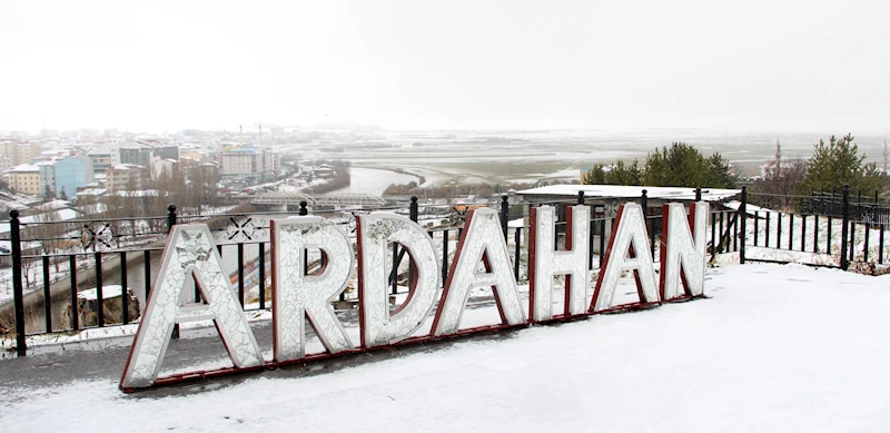 Ardahan beyaza büründü