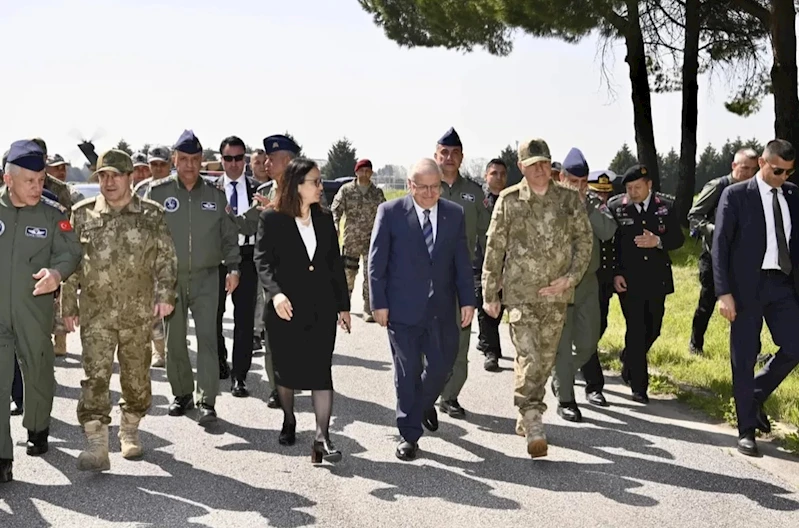  Milli Savunma Bakanı Güler Yalova