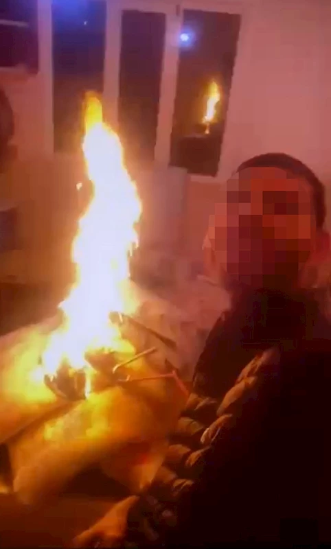 Annesi ile yaşadığı evi ateşe verip, canlı yayın açtı