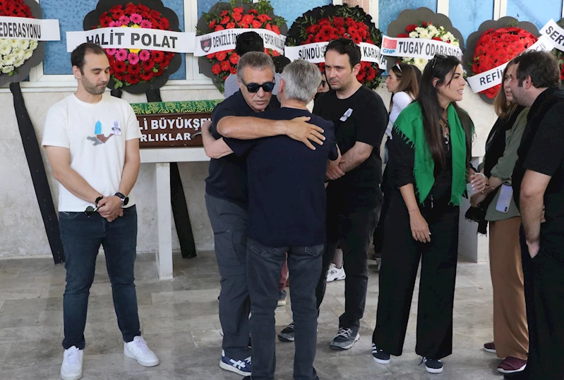 Ersun Yanal, babası Ural Yanal