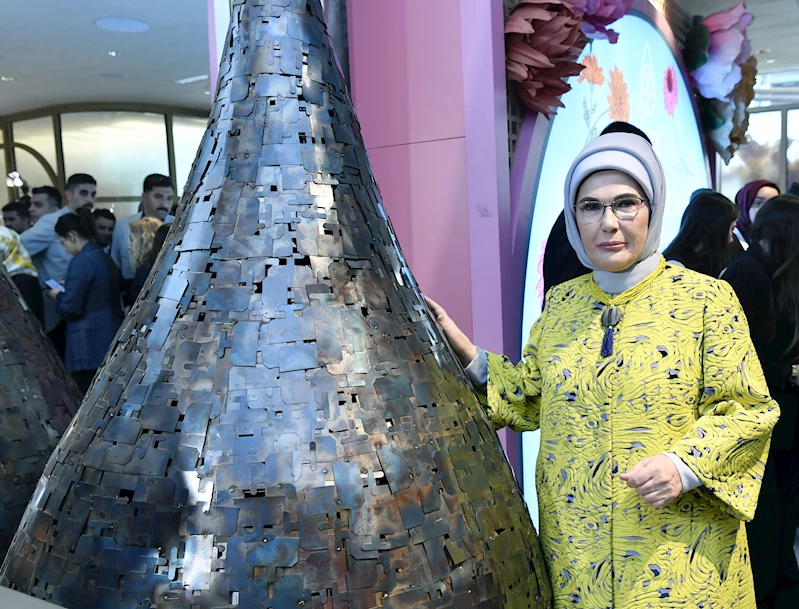 İstanbul - Cemre Çarşısı programı Emine Erdoğan’ın katılımıyla gerçekleşti