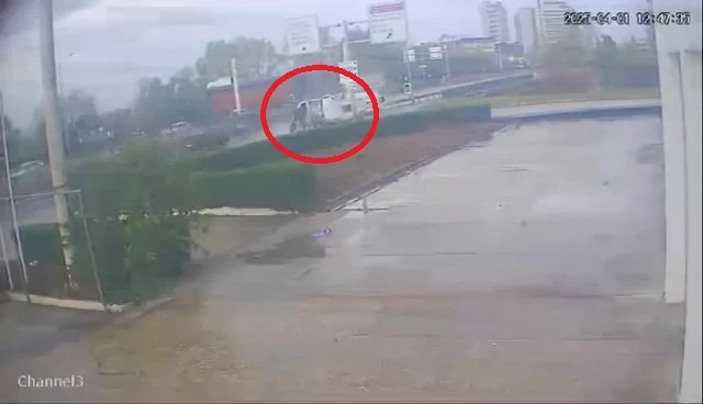 Asker uğurlamaya gidenleri taşıyan minibüs devrildi; 2 yaşındaki Tuğsem öldü, 5 yaralı (2)