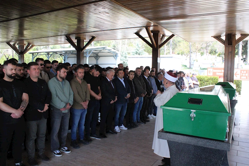 Kazada ölen tıp öğrencisi toprağa verildi 