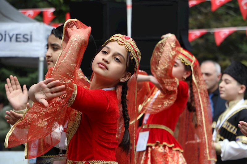 12 ülkeden çocukların katıldığı Türk Dünyası Çocuk Festivali başladı