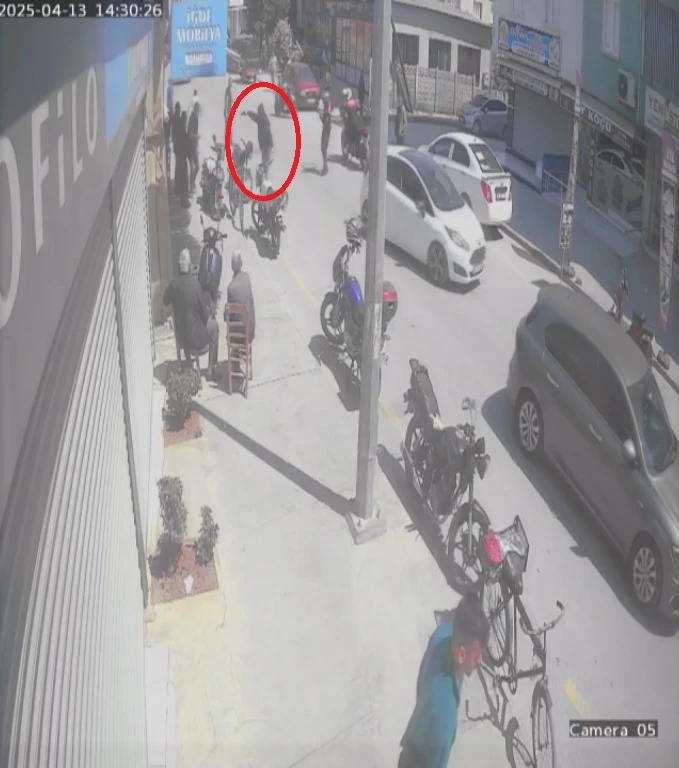 Mersin - Kardeşine tabanca çekti; devriyedeki polisler etkisiz hale getirdi /Video eklendi 