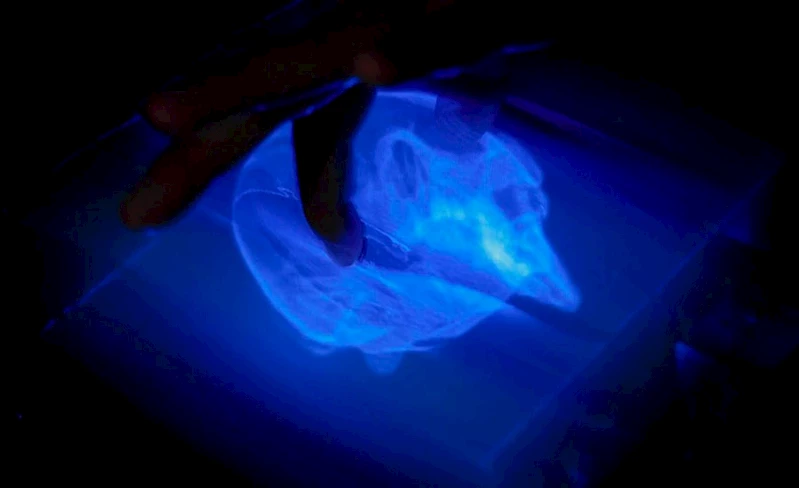 Dünyanın ilk etkileşimli 3D hologramı geliştirildi