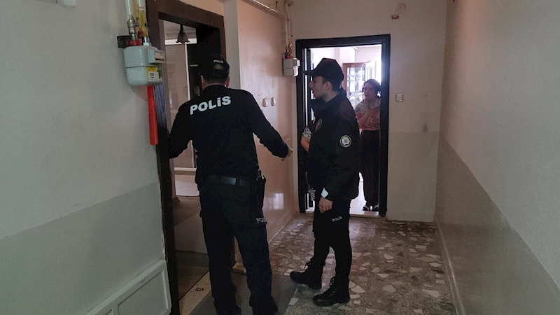 Evde yalnız kalan çocuğun yardım çığlığı, ekipleri harekete geçirdi