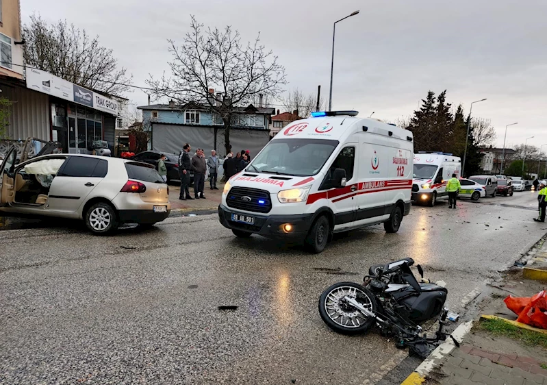  Tekirdağ’da otomobil ile motosiklet çarpıştı: 2 yaralı