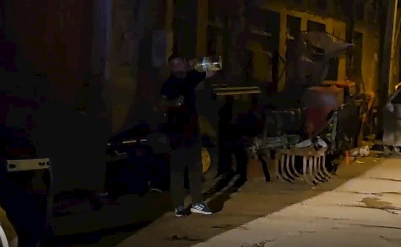 Polisin ‘Sana adam sözü demesi’ üzerine benzin dolu bidonu bırakıp intihardan vazgeçti