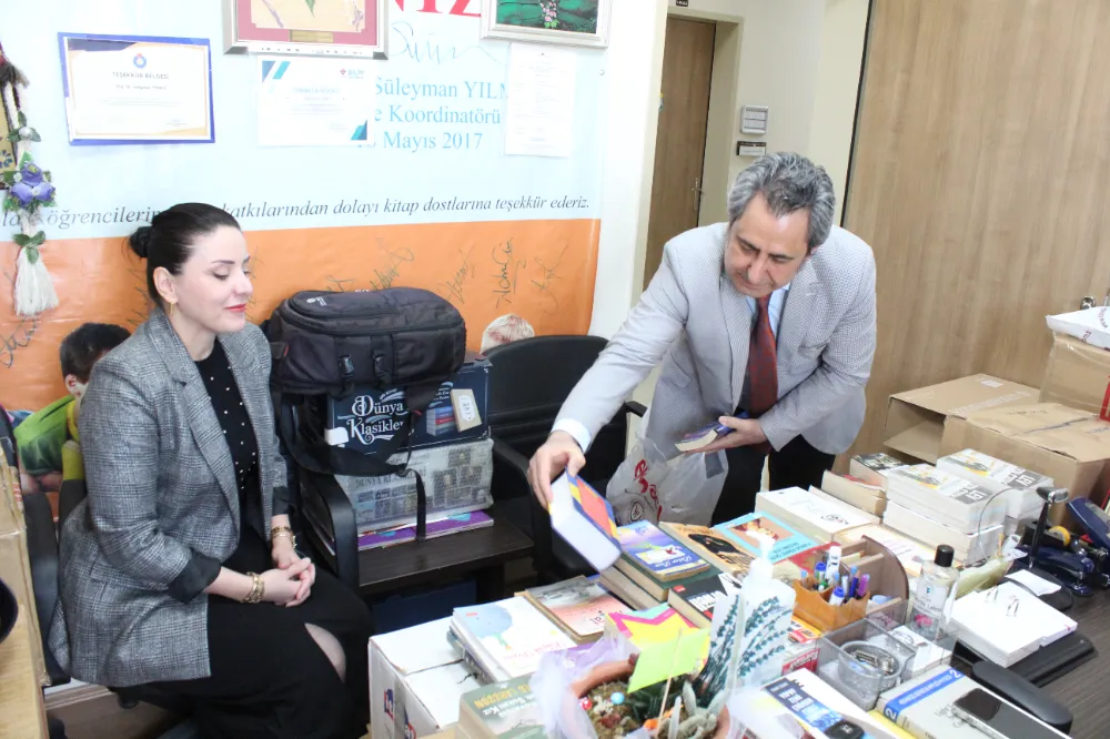 Profesör ve öğrencileri, Adıyaman’daki köy okullarına kütüphane kuruyor