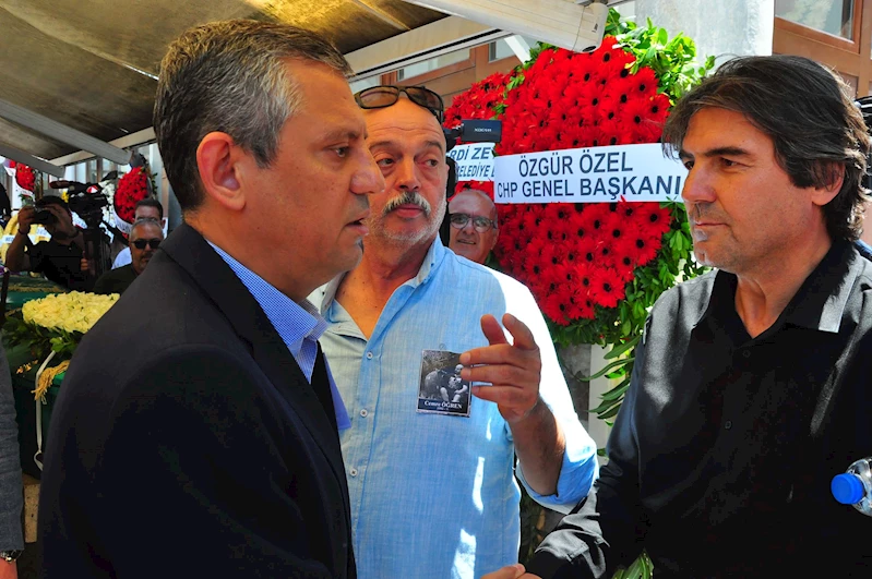 Manisa - CHP lideri Özgür Özel, cenazeye katıldı /Video eklendi 