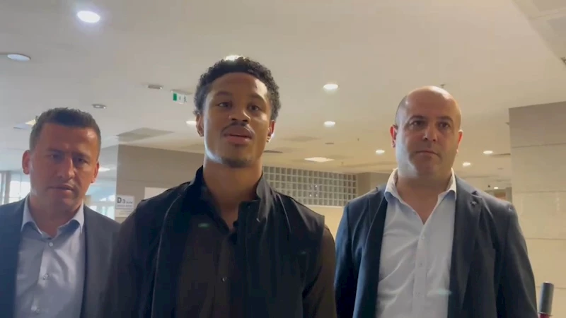 İstanbul- Fenerbahçeli futbolcular Oosterwolde ve Mert Müldür adliyeye geldi -1