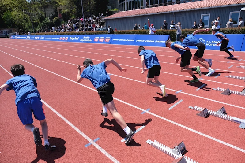 Türkiye’nin en hızlı çocukları belli oldu / Video eklendi