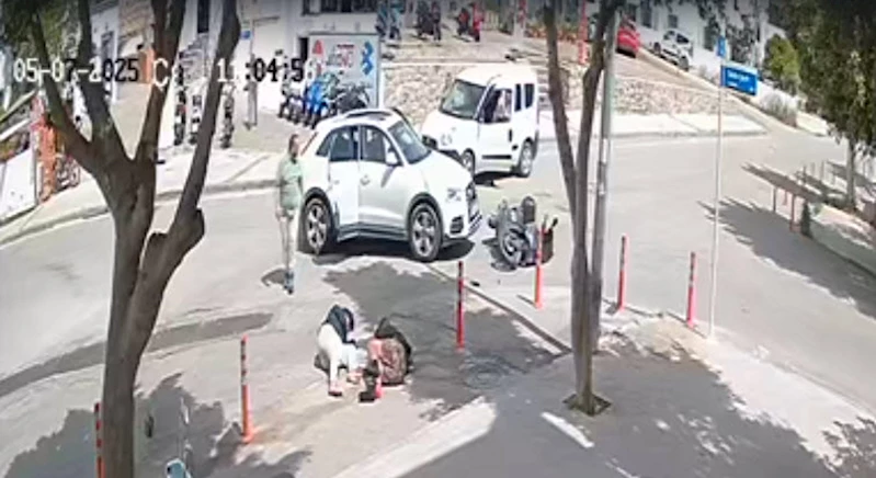 Cip ile motosikletin çarptığı kaza kamerada; 2 yaralı