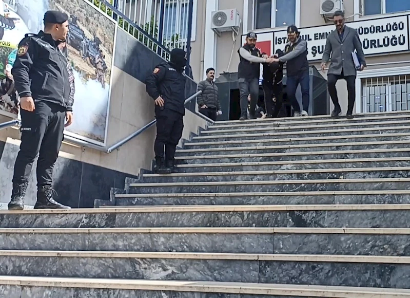 İstanbul - Mattia Ahmet Minguzzi cinayetinde aileyi tehdit eden 2 sanığın yargılandığı duruşma ertelendi - 3 / Ek bilgilerle 