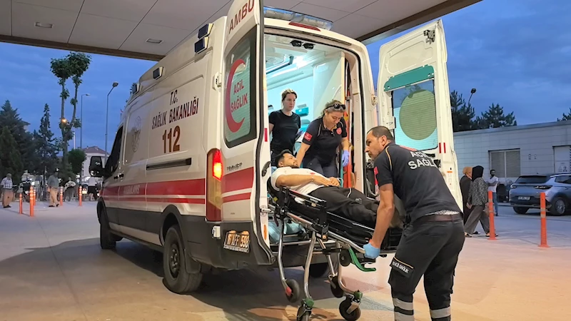 Şakalaşırken sigara paketini düşüren arkadaşını bıçakladı