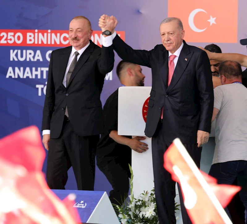 Cumhurbaşkanı Erdoğan: Yıl sonunda yarım kalan tek bir hikaye bırakmayacağız / Ek fotoğraflar