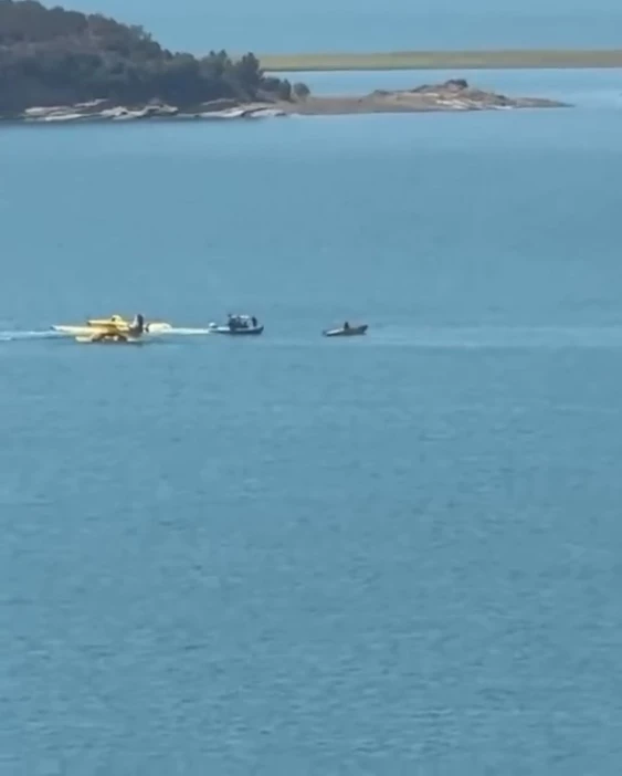 Yangın söndürme uçağı, kırıma uğradı