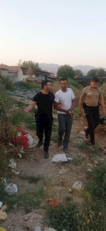 8 yıl hapisle aranan firari hükümlü, derede yakalandı