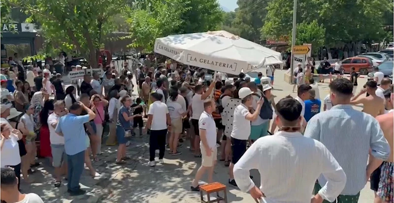 Kanyonda başına taş düşen 3 yaşındaki Yamaç, ağır yaralandı