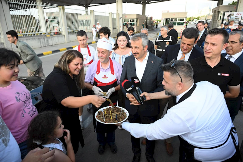 Gurbetçiler, Kapıkule’de yöresel lezzetlerle karşılandı
