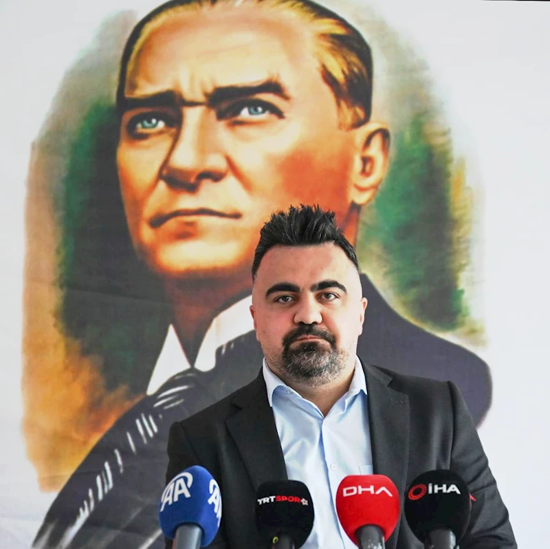 Aktif sporu bıraktı, dünya sıralamasında hala ilk 10’da 
