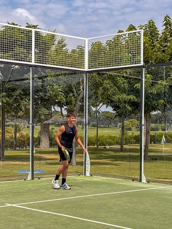 Arda Güler, tatilini ailesi ile birlikte Antalya