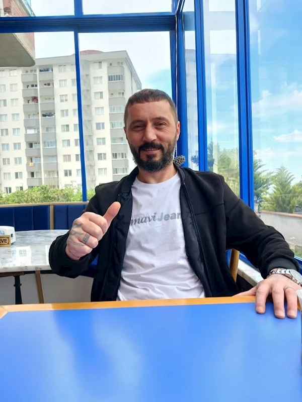 Yeğenini tabancayla öldürdü