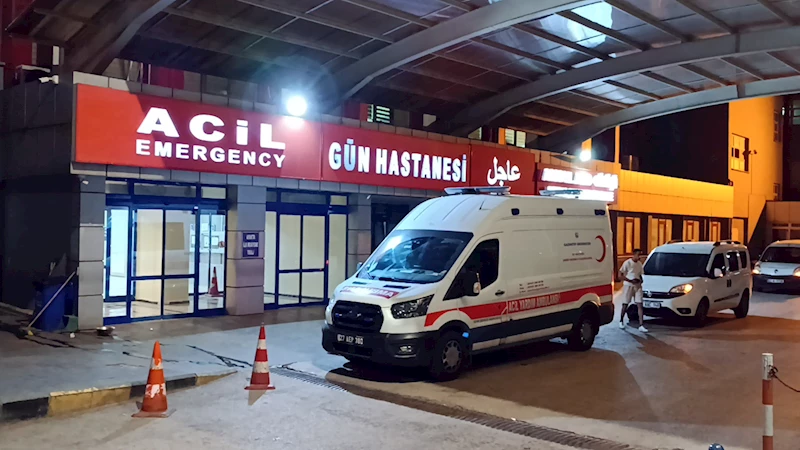 8 kilo altını gasp ederek kaçan şüpheliler, operasyon sırasında ekiplere ateş açtı; 4 polis yaralı