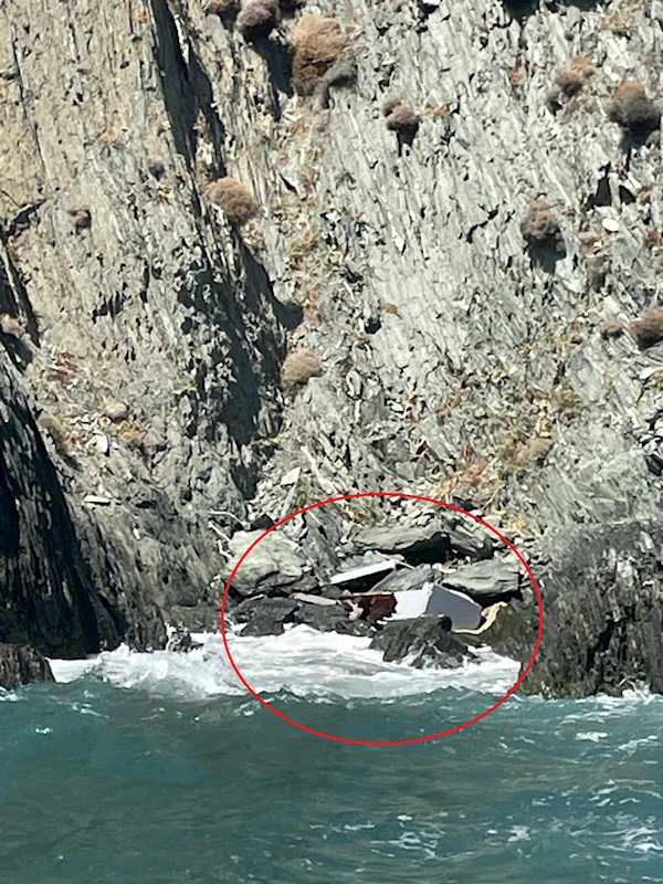 Teknesi parçalanmış halde bulunan iş insanını 13 kurbağa adam arıyor (2)