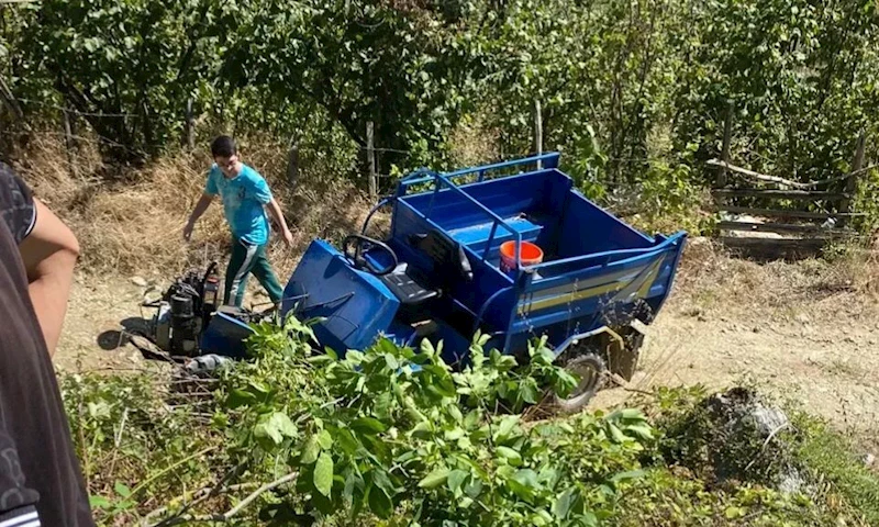 Düzce’de fındık işçilerinin taşındığı patpat devrildi: 4 yaralı