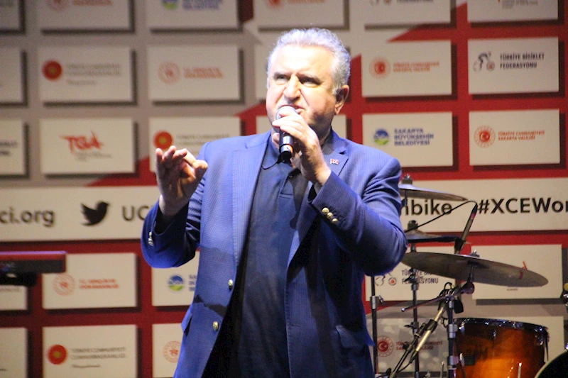 Bakan Bak: Türkiye’nin en büyük sorunlarından bir tanesi obezite (2)