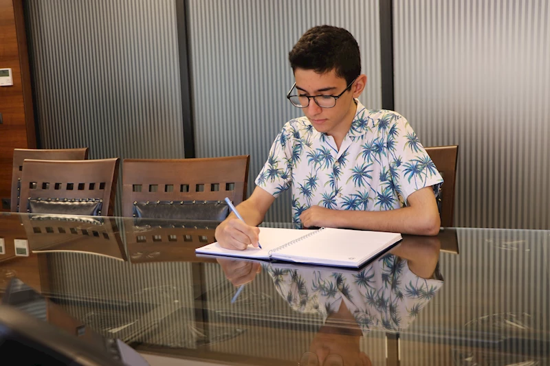 Ankara- Depremde ailesini kaybeden Yusuf, Uzay Teknolojileri Lisesi