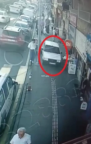 Otomobiliyle kaldırımdan ilerleyen sürücüye 11 bin TL ceza