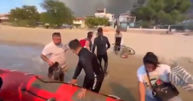 Çanakkale’deki orman yangınlarında mahsur kalan 348 vatandaş kurtarıldı