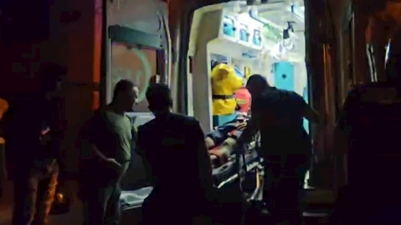 Sokak ortasında pompalı tüfekle ayaklarından vuruldu